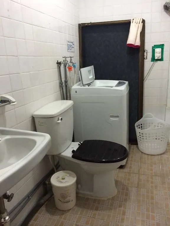 Guest house Backpackers In Jeju City Center